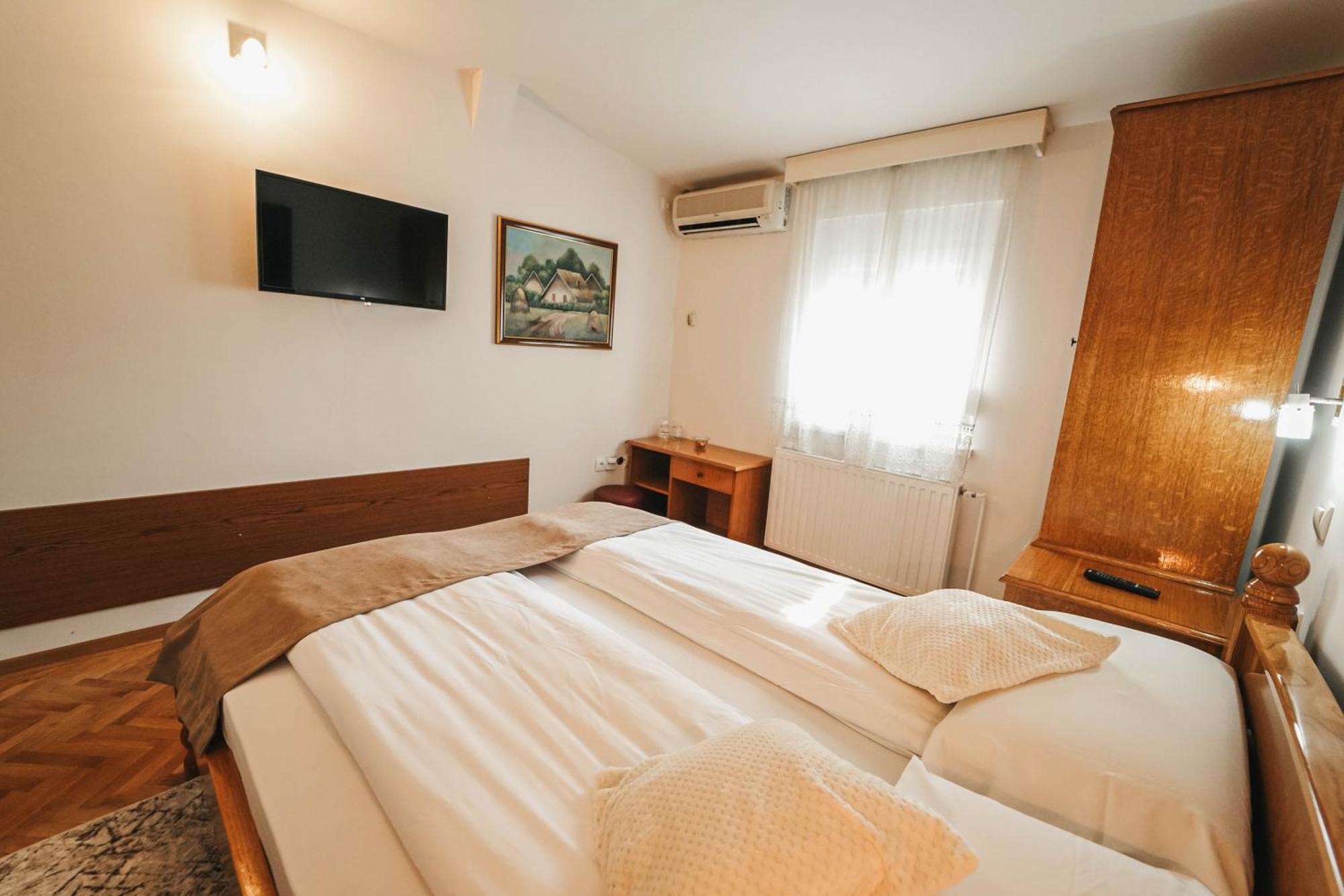B&B Passage Sremska Mitrovica Exterior photo